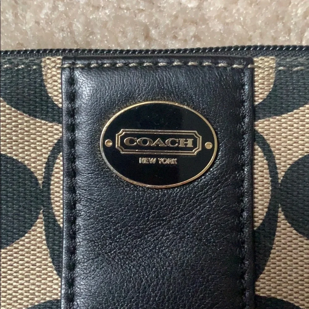 Coach logo wristlet black - Picture 3 of 8